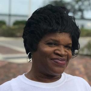 Meet your Posher, Hilary